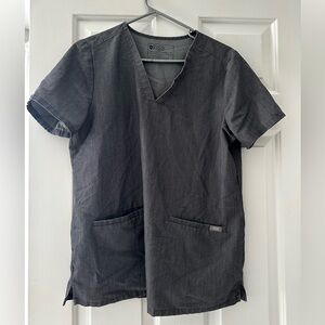 Figs Graphite 2 pocket scrub  Gray Top